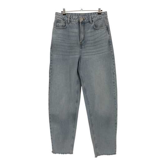 THE “BARREL” BLUE JEAN